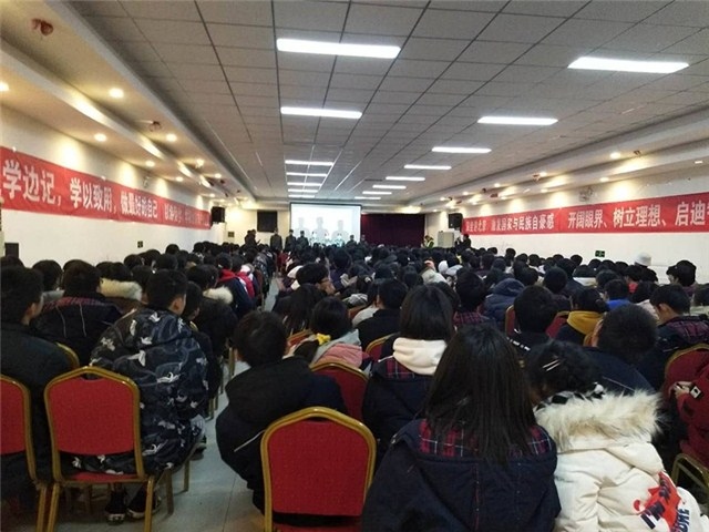 开营仪式2_副本1.jpg 开营仪式2_副本1.jpg