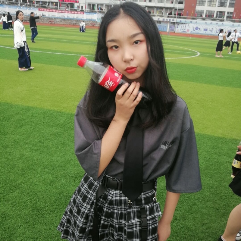 周昕陈.jpg 周昕陈.jpg