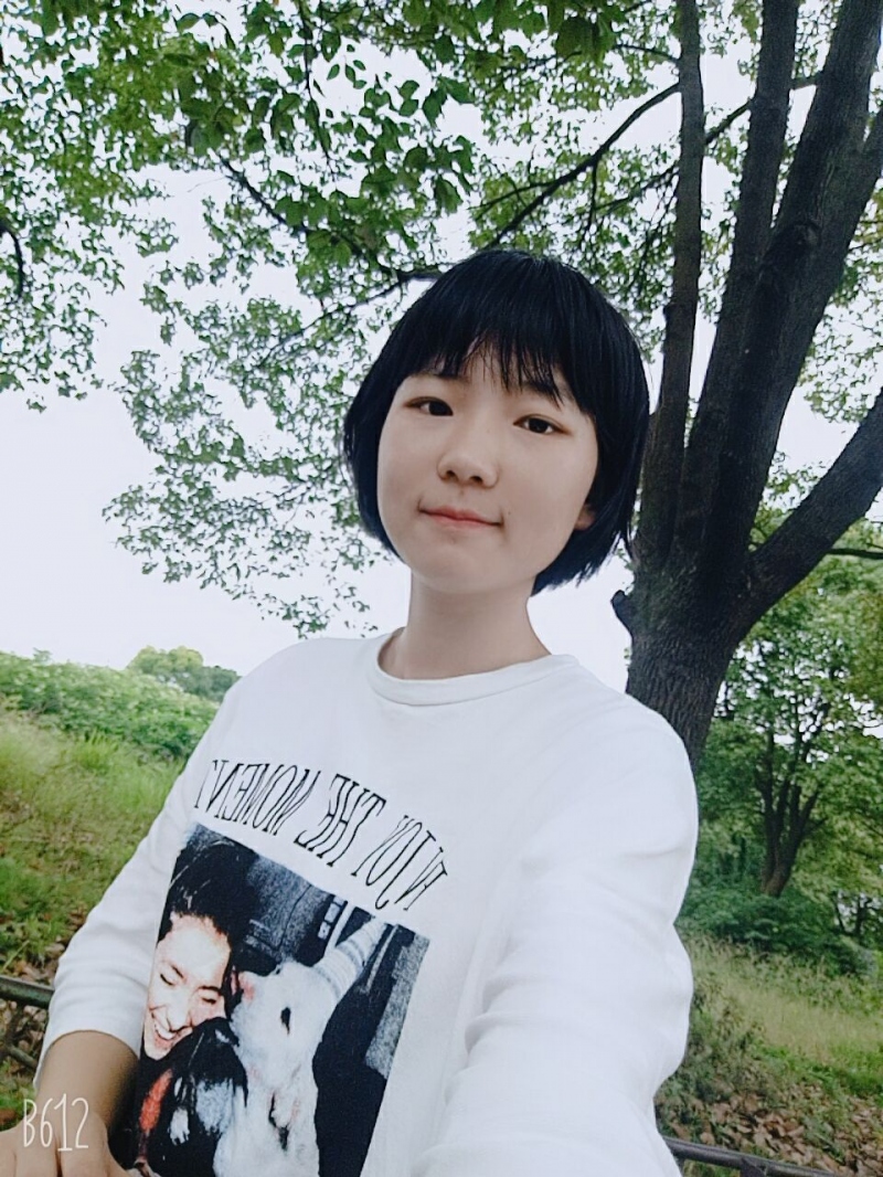 叶煜灵.jpg 叶煜灵.jpg