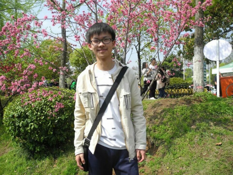 黄笑天.jpg 黄笑天.jpg