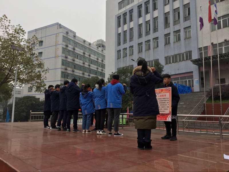 Cache_4d44009f4ce8bd12..jpg Cache_4d44009f4ce8bd12..jpg