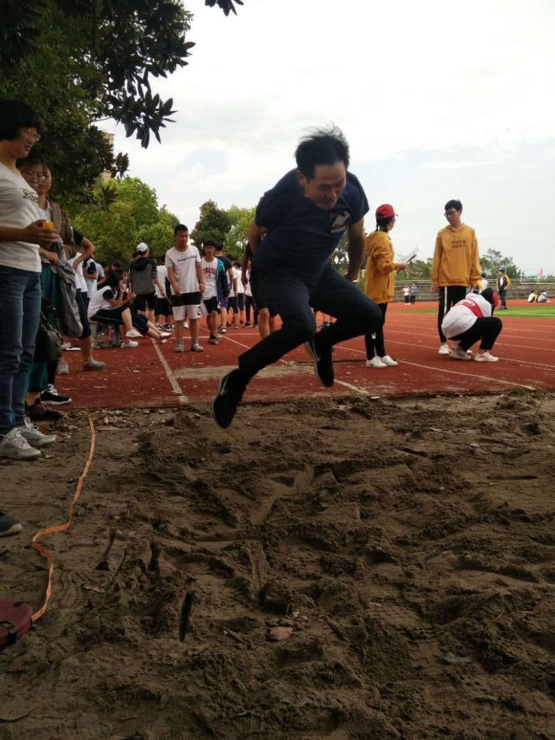 跳远3.jpg