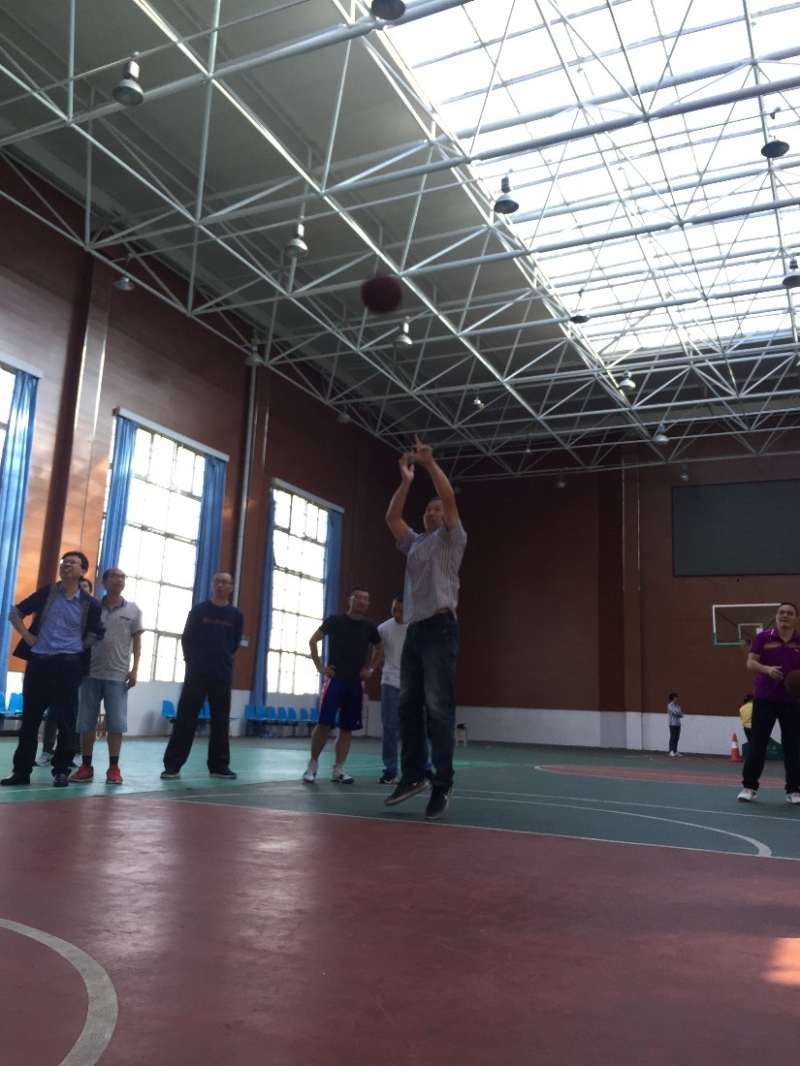 投篮5.JPG 投篮5.JPG