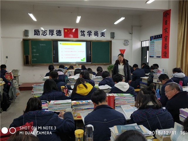 王枝萍_副本.jpg 王枝萍_副本.jpg