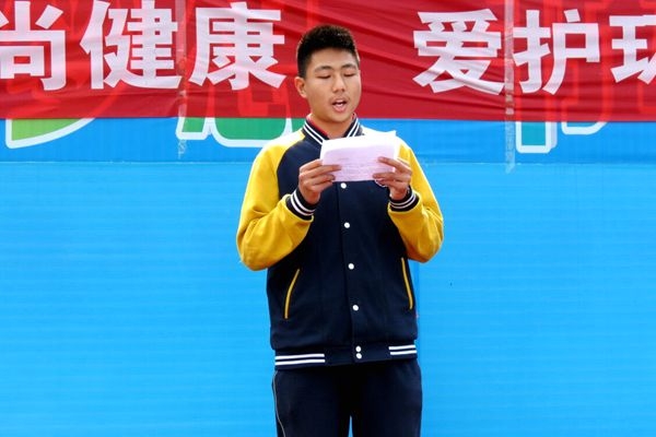 学生.jpg 学生.jpg